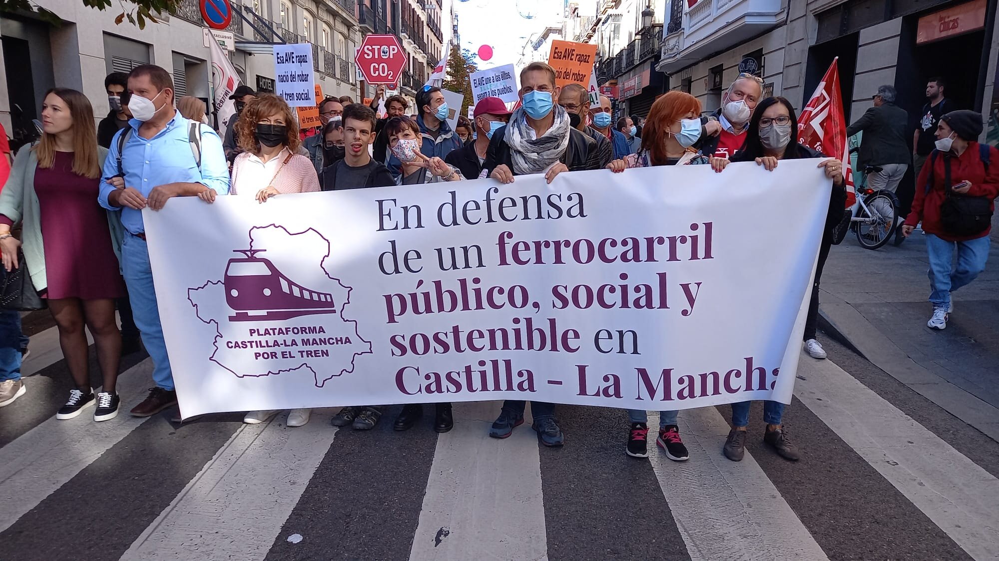 Concentración En Madrid por un Tren Publico y Social en la zona de la Sagra